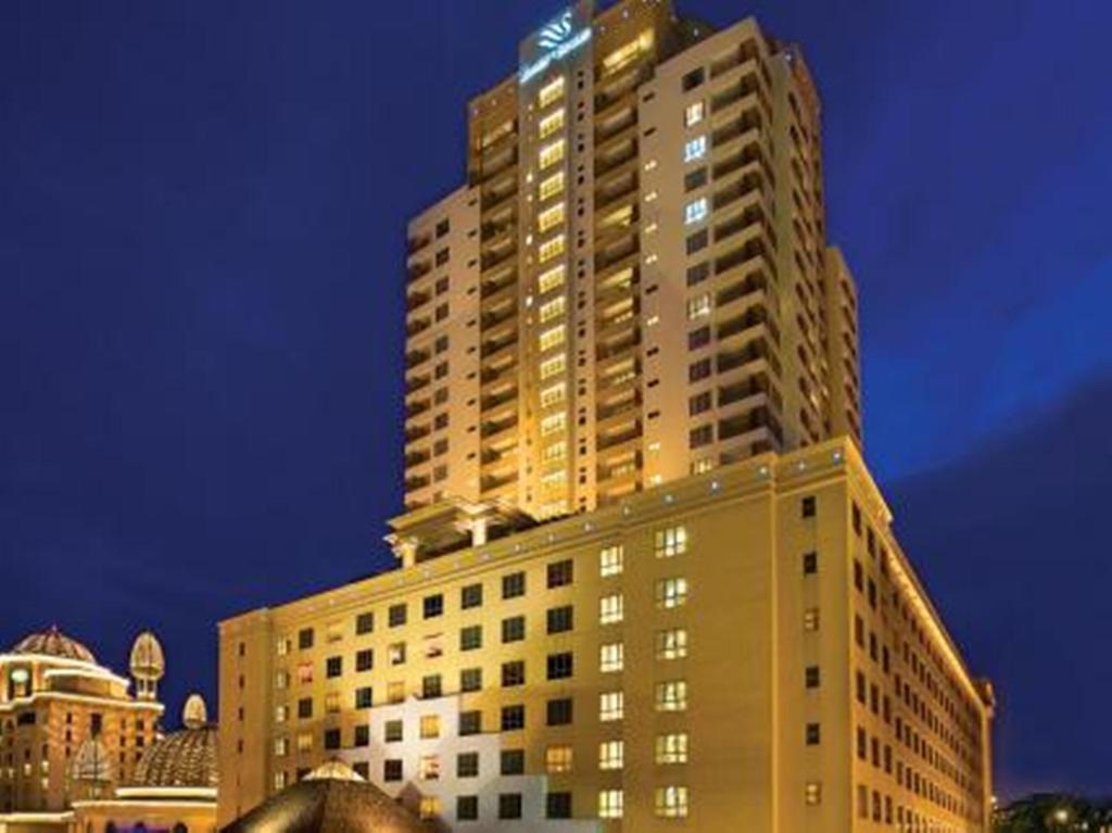 New Town Resort Suites At Pyramid Tower Subang Jaya Buitenkant foto