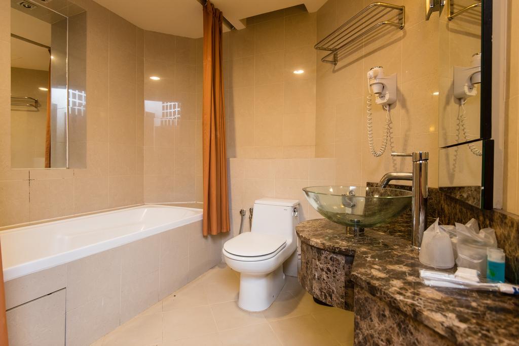 New Town Resort Suites At Pyramid Tower Subang Jaya Buitenkant foto